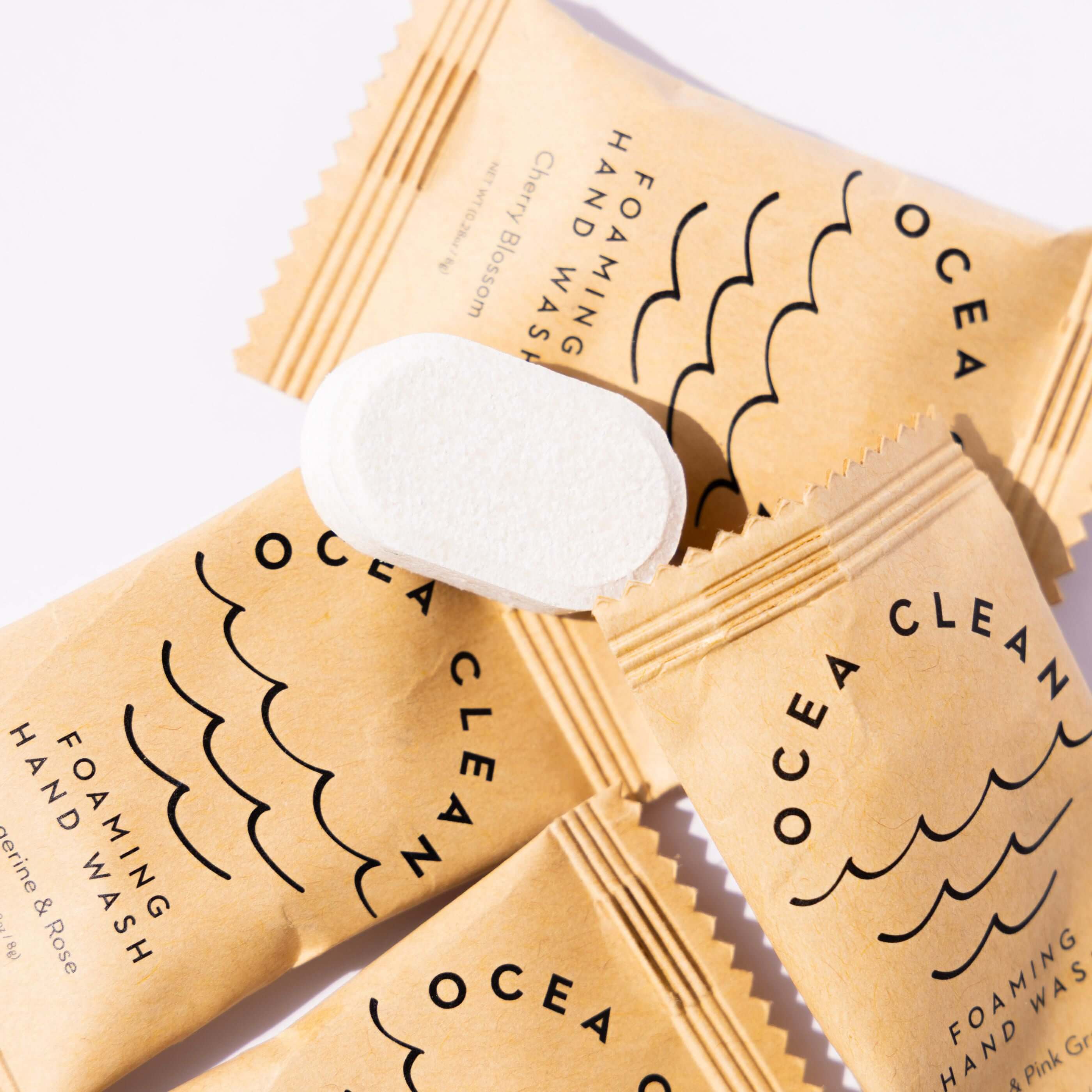 Ocea Clean Single Hand Wash Pack featuring hand wash tablets in eco-friendly packaging.